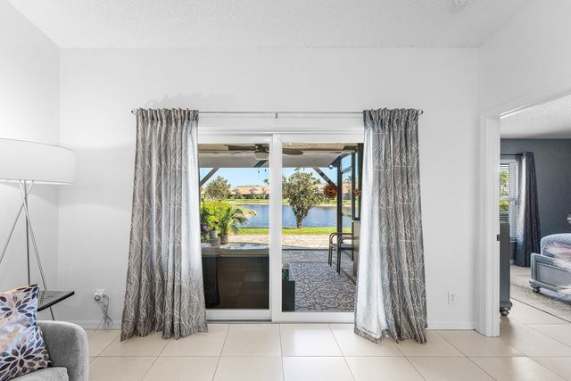 9463 Swansea Lane, West Palm Beach, FL 33411