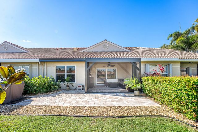 9463 Swansea Lane, West Palm Beach, FL 33411