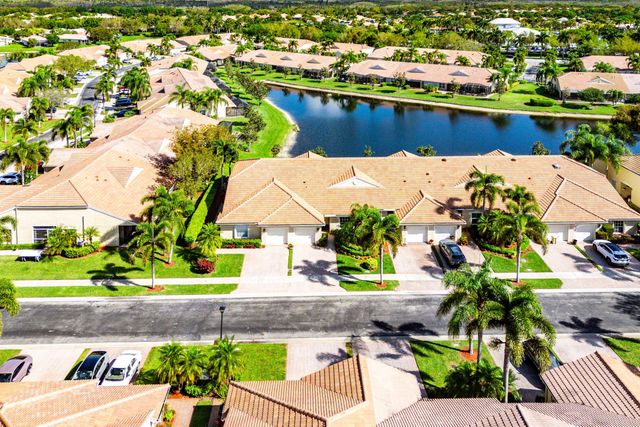 9463 Swansea Lane, West Palm Beach, FL 33411