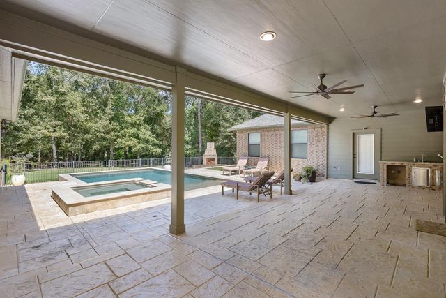 27807 Live Oak View Court, Huffman, TX 77336