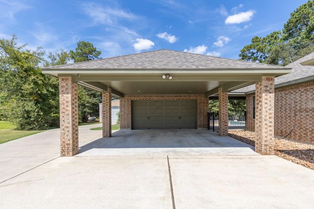 27807 Live Oak View Court, Huffman, TX 77336