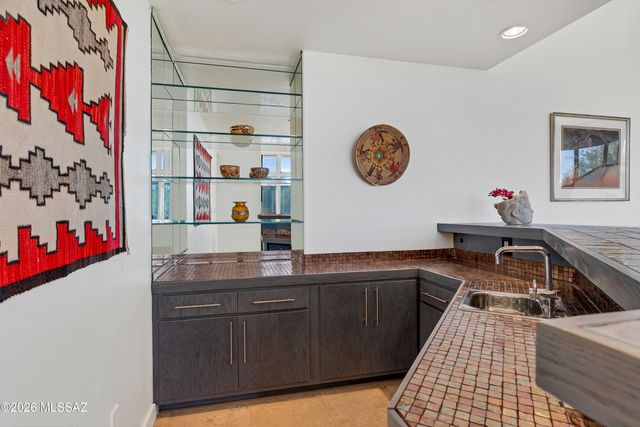 6321 N Via Acacia, Tucson, AZ 85718