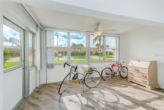 10215 REGAL DRIVE 16, Largo, FL 33774