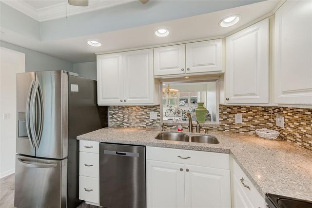 10215 REGAL DRIVE 16, Largo, FL 33774