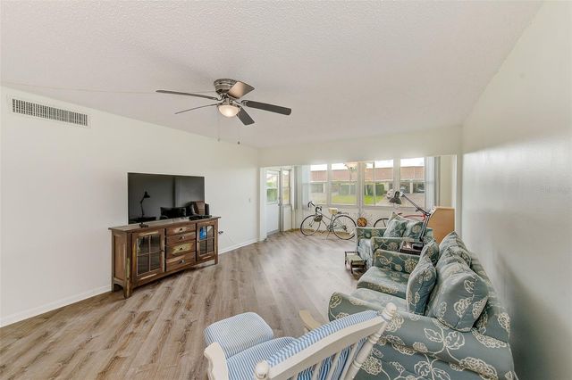 10215 REGAL DRIVE 16, Largo, FL 33774