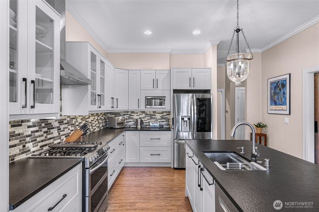 8818 Goldeneye Lane, Blaine, WA 98230