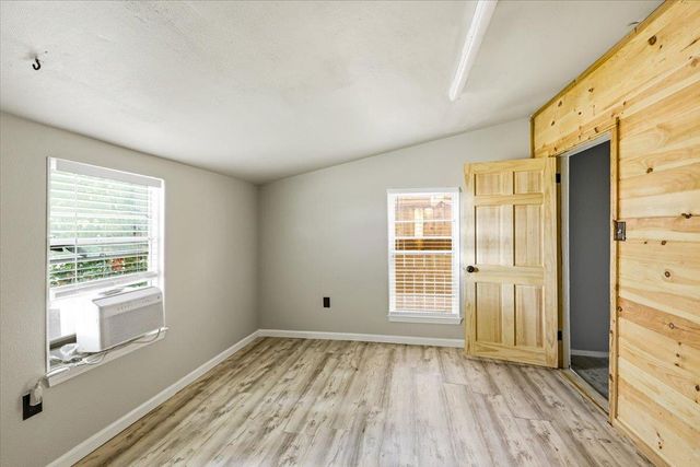 3211 John Campbells TRL, Austin, TX 78735