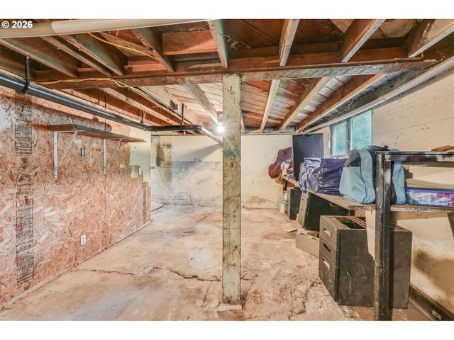1165 CROSS St, Salem, OR 97302