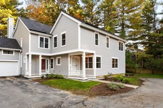16 Holly Ct 16, Rockland, MA 02370