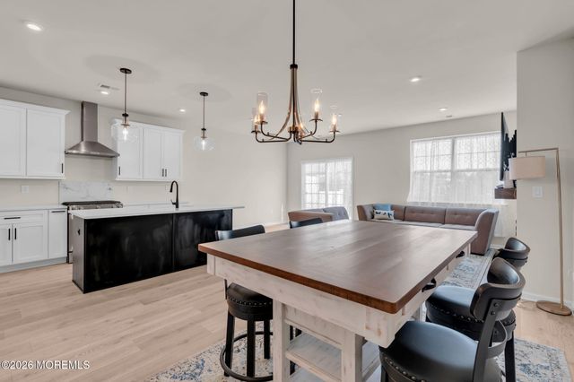 4 Chapel Lane, Wall, NJ 07753