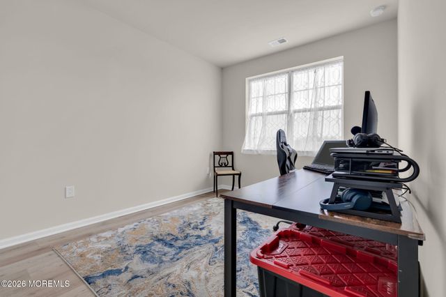 4 Chapel Lane, Wall, NJ 07753