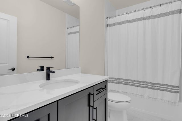 4 Chapel Lane, Wall, NJ 07753