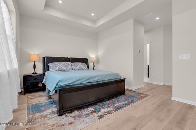 4 Chapel Lane, Wall, NJ 07753