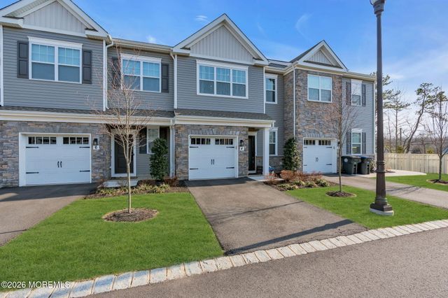 4 Chapel Lane, Wall, NJ 07753