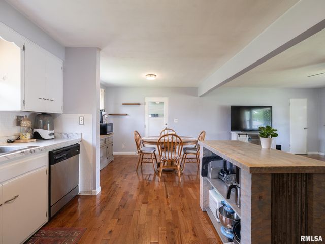 1703 W BAYWOOD Avenue, Peoria, IL 61614