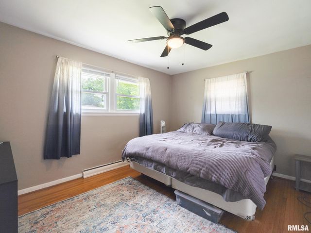 1703 W BAYWOOD Avenue, Peoria, IL 61614