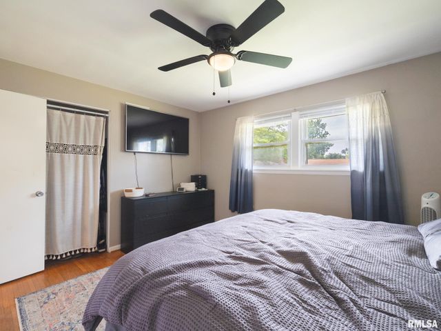 1703 W BAYWOOD Avenue, Peoria, IL 61614