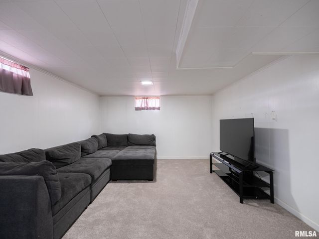 1703 W BAYWOOD Avenue, Peoria, IL 61614