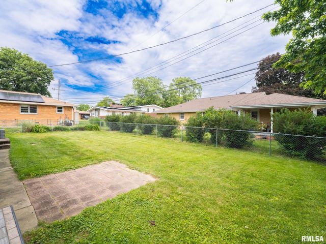 1703 W BAYWOOD Avenue, Peoria, IL 61614