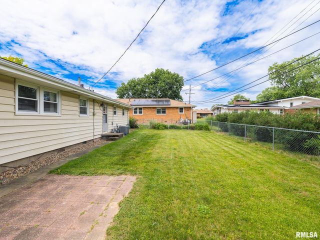 1703 W BAYWOOD Avenue, Peoria, IL 61614