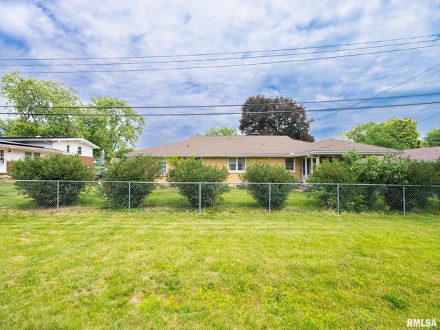 1703 W BAYWOOD Avenue, Peoria, IL 61614