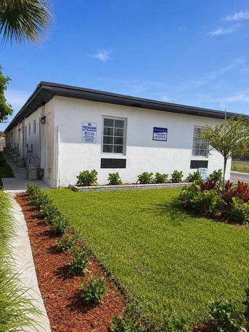 904 10th Street 1, West Palm Beach, FL 33401