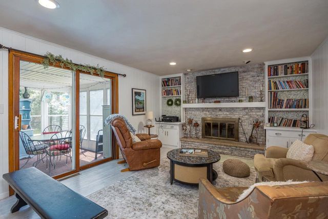 2024 N EUGENE STREET, Appleton, WI 54914
