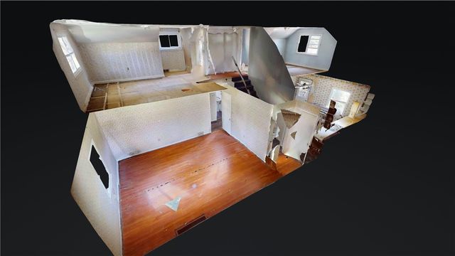 140 Evergreen Dr, Center Twp, PA 15001