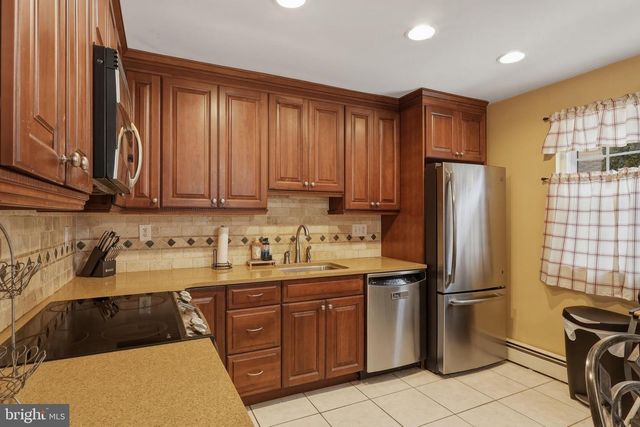 2189 SCHAEFFER RD, Abington, PA 19001