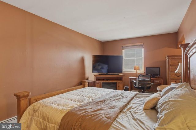 2189 SCHAEFFER RD, Abington, PA 19001