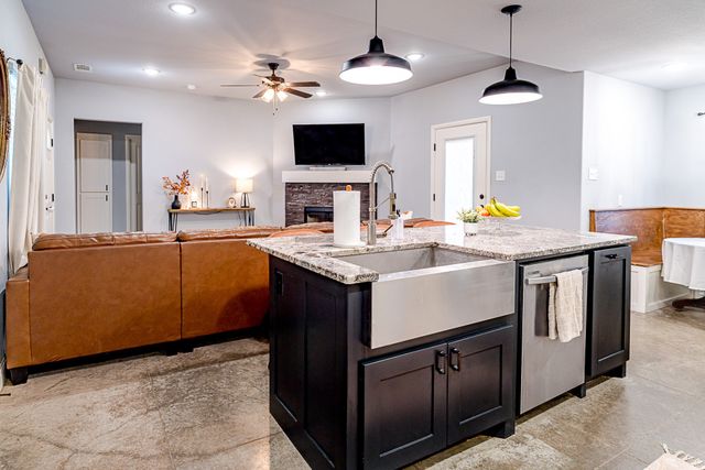 156 Ronnie Lane, Weatherford, TX 76088