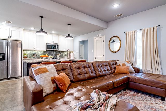 156 Ronnie Lane, Weatherford, TX 76088