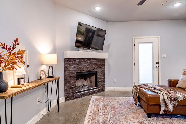 156 Ronnie Lane, Weatherford, TX 76088