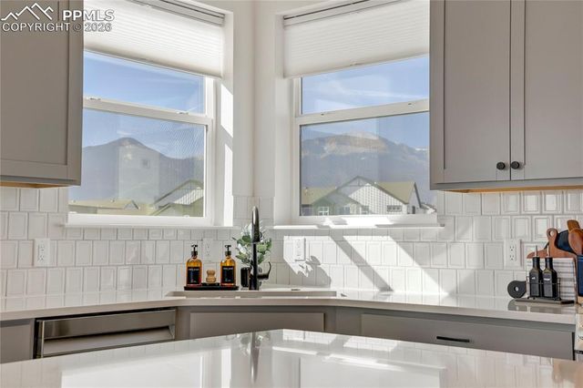 897 Beckton Heights, Colorado Springs, CO 80907