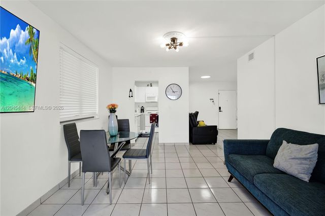 1101 SW 122nd Avenue 205, Miami, FL 33184