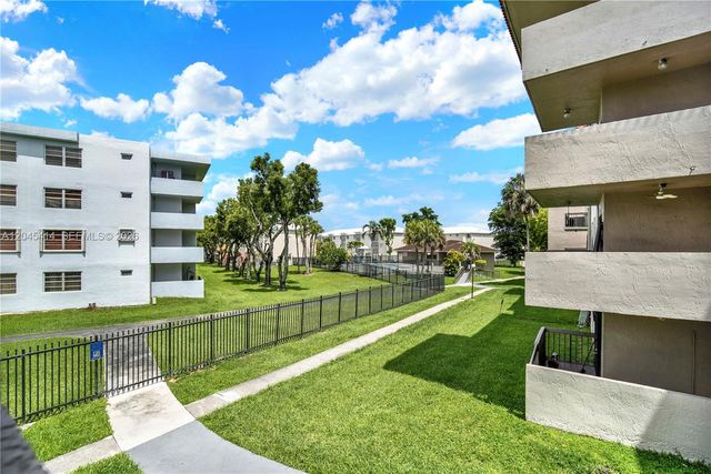 1101 SW 122nd Avenue 205, Miami, FL 33184