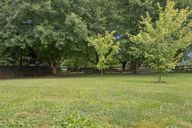 1806 CHAPEL WOODS, Batavia Twp, OH 45103