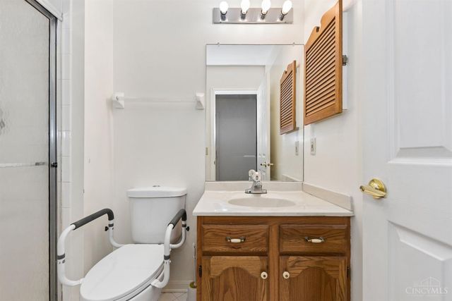 1806 CHAPEL WOODS, Batavia Twp, OH 45103
