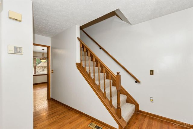 1806 CHAPEL WOODS, Batavia Twp, OH 45103
