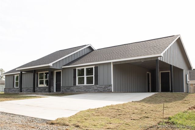 501 Osage Avenue, Caddo, OK 74729