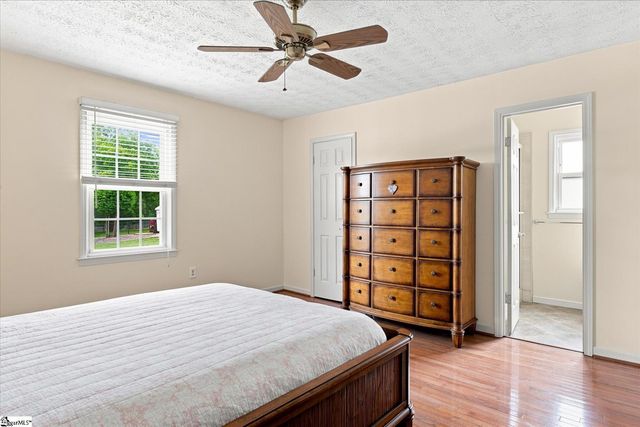 208 Pineview Drive, Pelzer, SC 29669