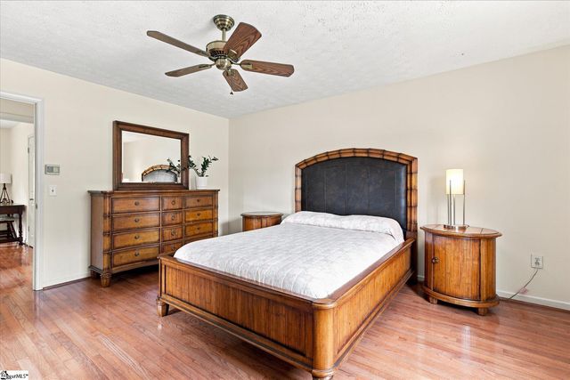 208 Pineview Drive, Pelzer, SC 29669