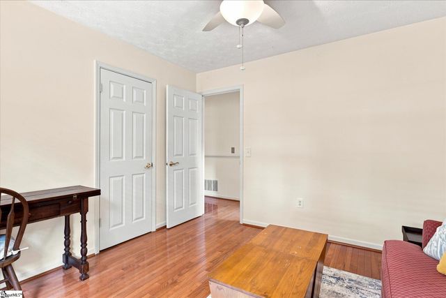 208 Pineview Drive, Pelzer, SC 29669