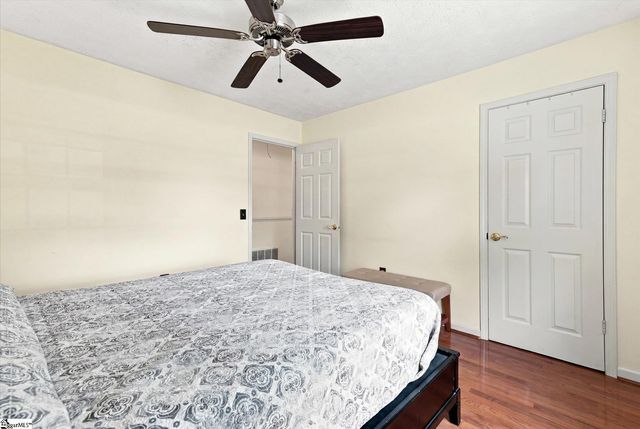 208 Pineview Drive, Pelzer, SC 29669