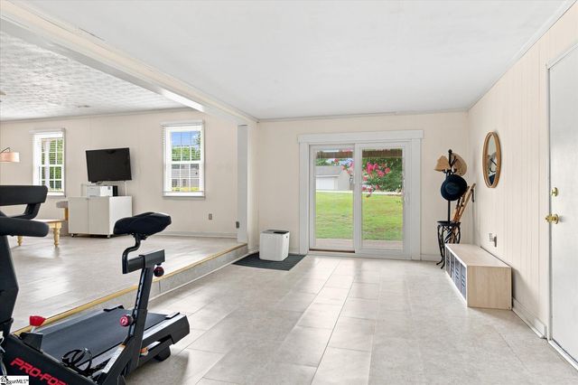 208 Pineview Drive, Pelzer, SC 29669