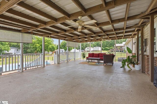 208 Pineview Drive, Pelzer, SC 29669
