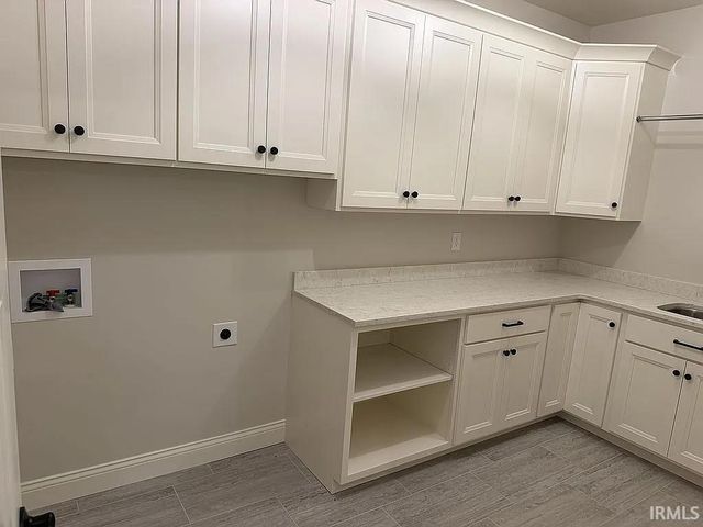 10111 Gallop Way, Evansville, IN 47725