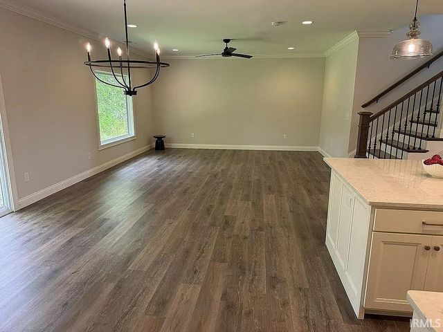 10111 Gallop Way, Evansville, IN 47725