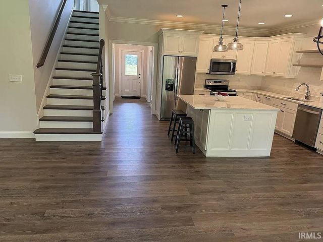 10111 Gallop Way, Evansville, IN 47725