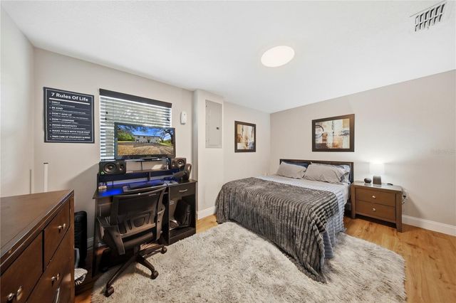 6902 E 29TH AVENUE, Tampa, FL 33619